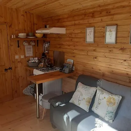 Anglesey New Modern Shepherds Hut With Spa Hot Tub Gwalchmai Exterior foto